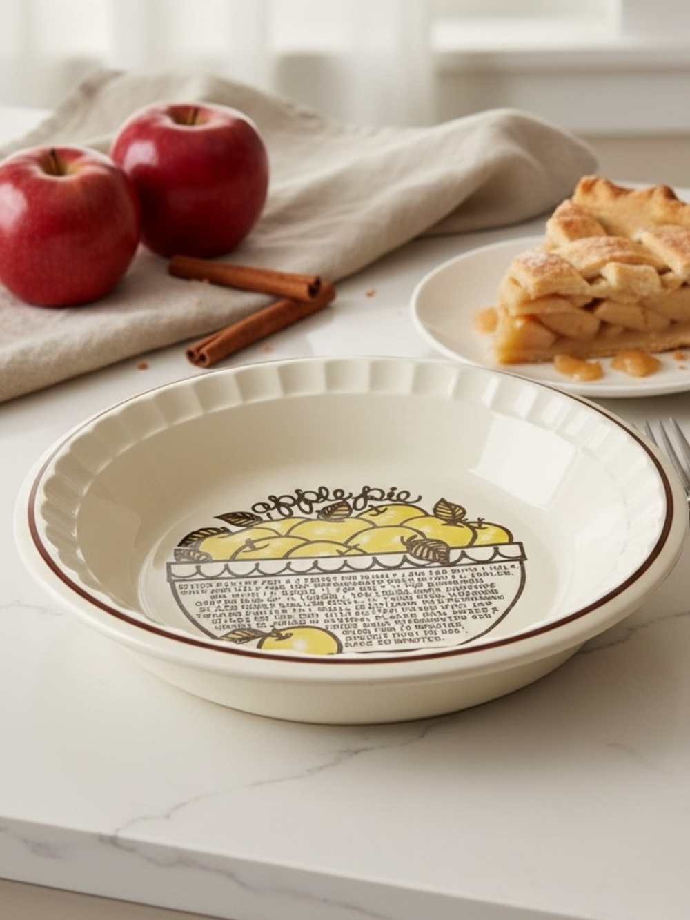 Vintage Sunnycraft Apple Pie Plate
